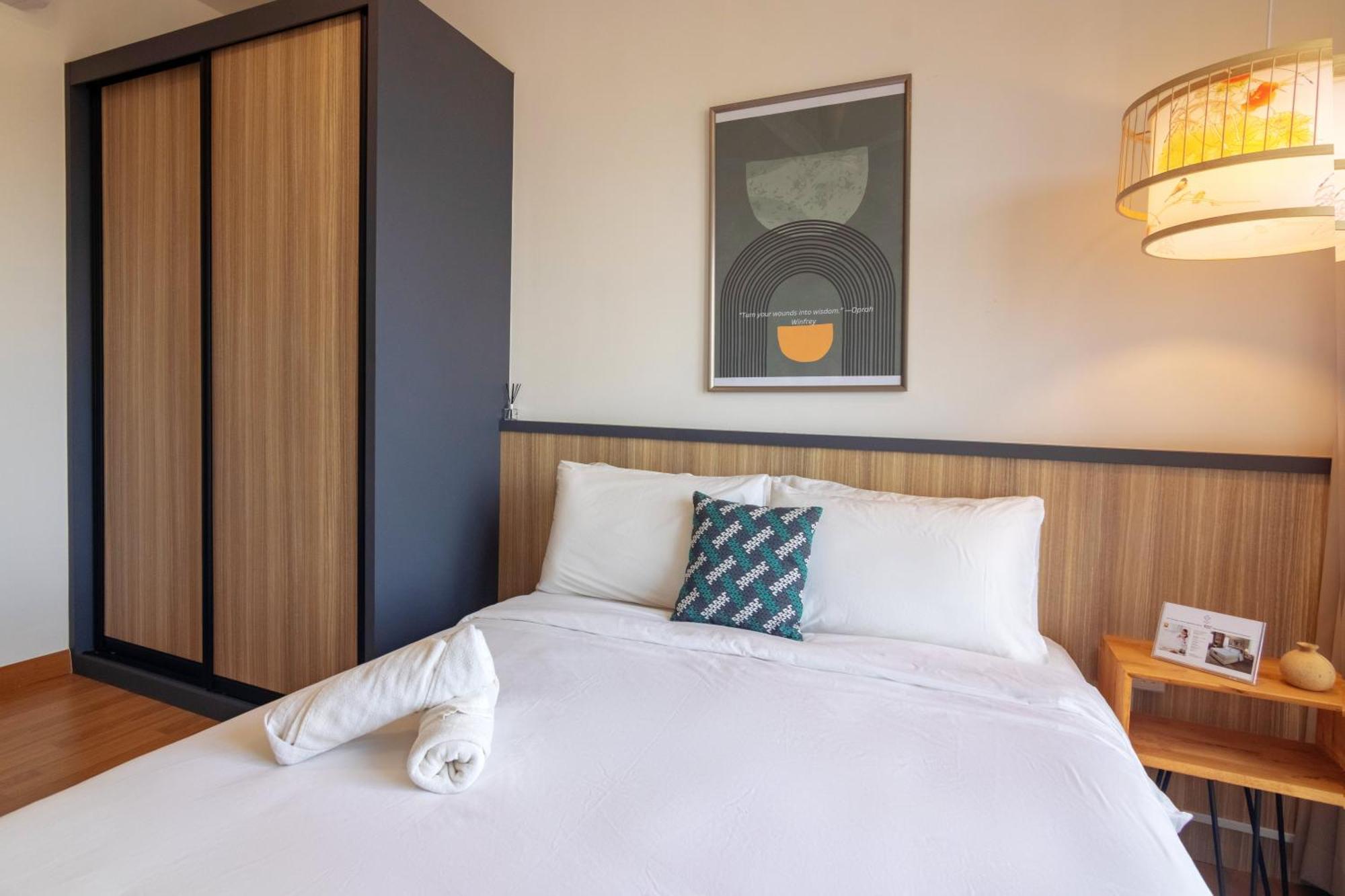 Tropicana 218 X Airlevate Suites Джорджтаун Экстерьер фото